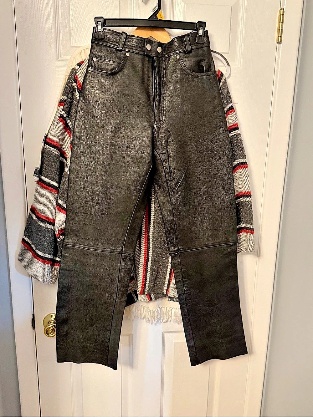 Heavy 100% Leather Club Straight Leg Jean style Pants in Black Waist 28 Like New